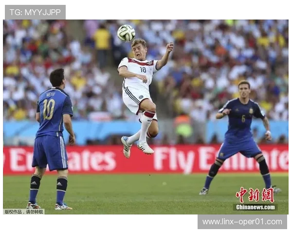 聚焦世界杯加时赛赛制演变与胜负悬念解析对球队战术与心理博弈影响 - 副本 - 副本 (4) - 副本