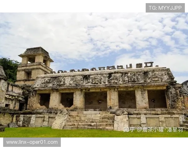 阿兹特克球场的历史变迁与文化象征解析 - 副本 (4) - 副本